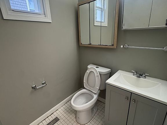 5th image of 4028 Belle Grove Rd #A