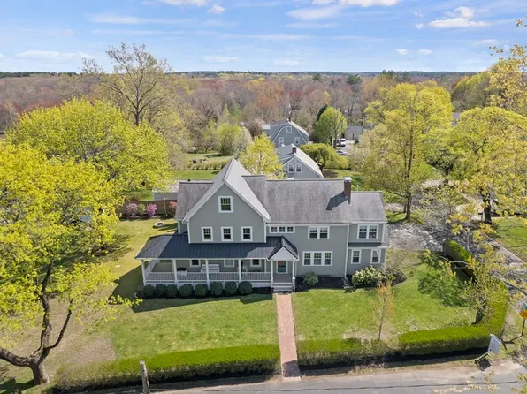 15 Stoddard Rd, Hingham, MA 02043