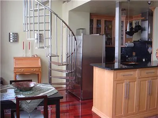 Rented by R New York | media 1