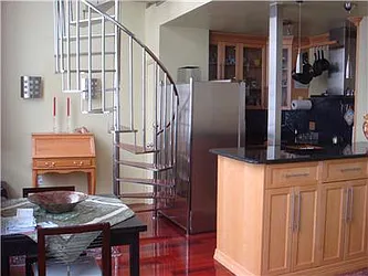 Rented by R New York