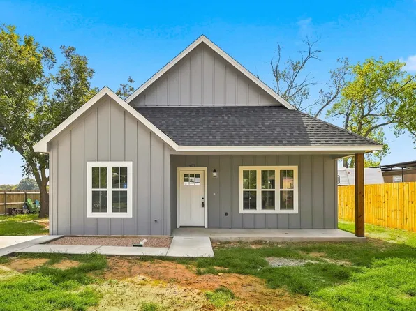 407 Bass St, Bridgeport, TX 76426