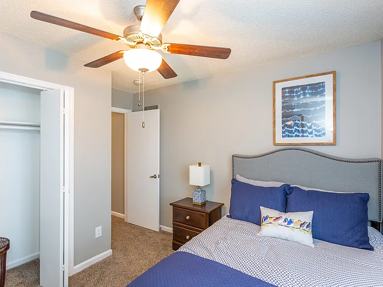 Barrington Park Townhomes — Photo 22