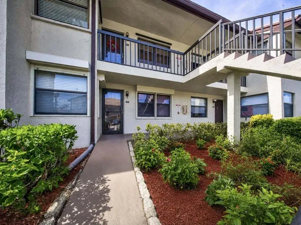 7650 Tahiti Lane #105, Lake Worth, FL 33467