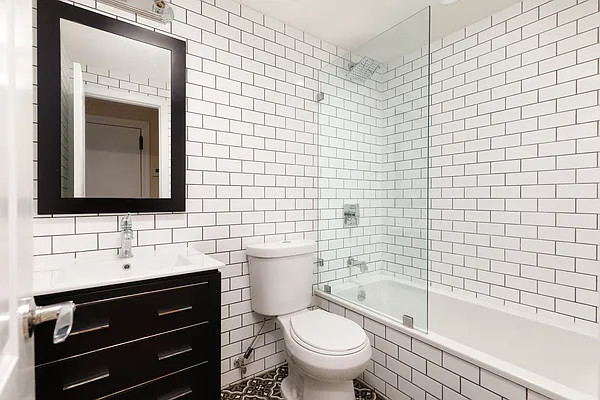 Rented by Compass | media 12