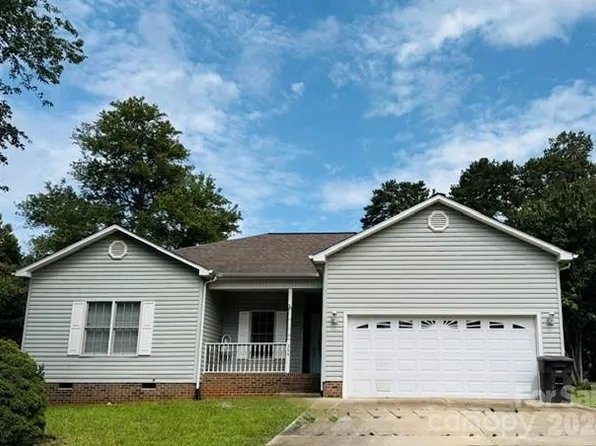 364 Brookfield Dr, Statesville, NC 28625