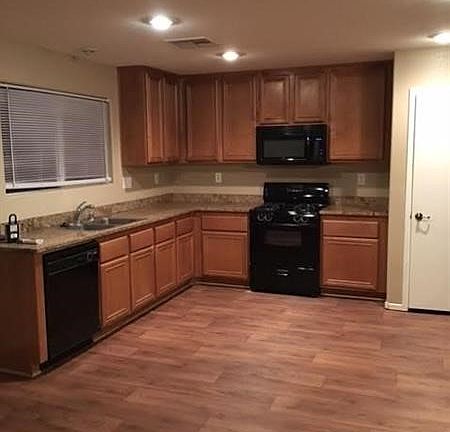 5th image of 7225 Eagles Pride St