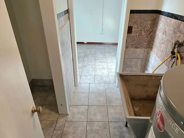 118 Rother Ave #2 — Photo 10