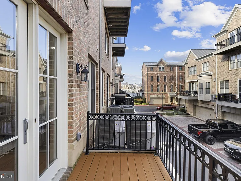 1256 Dockside Cir — Photo 22