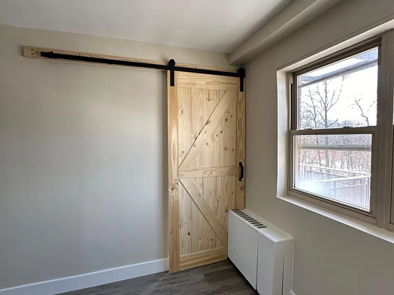 123 S Adelaide Ave #2L — Photo 8