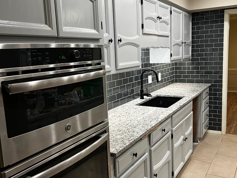 7920 S Irvington Ave — Photo 14
