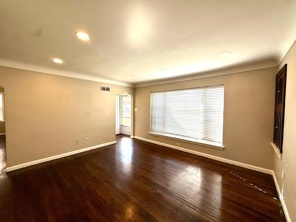 22730 Lilac Street — Photo 3