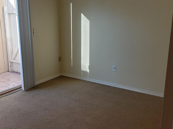 4th image of 4378 Marlborough Ave APT 2