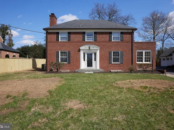 5135 Massachusetts Ave, Bethesda, MD 20816