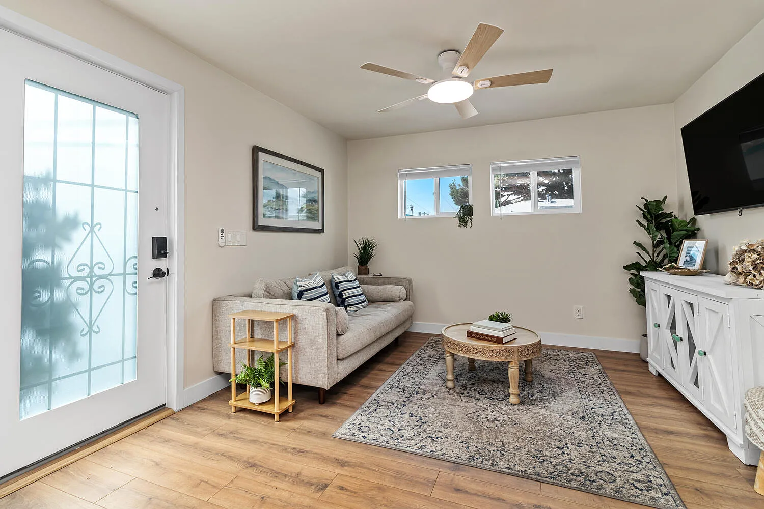 1 bed, 450 sqft, $3,400 — Photo 4