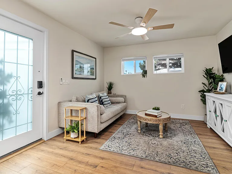 4871 Long Branch Ave — Photo 4