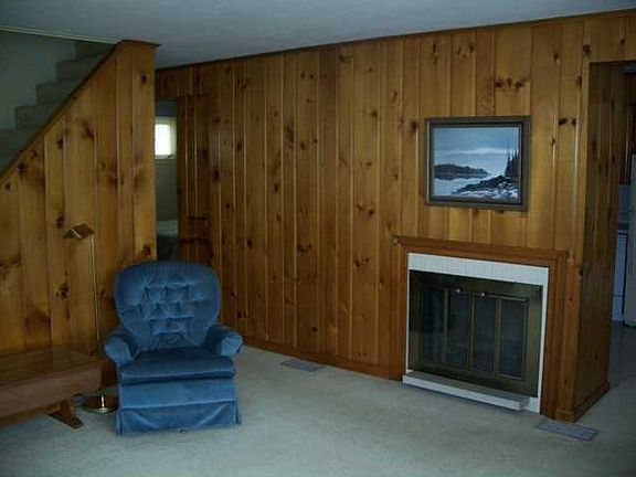 4th image of 113 Wood St