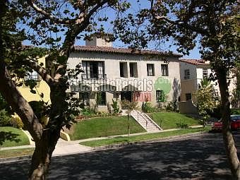 1st image of 438 N Sycamore Ave APT 8