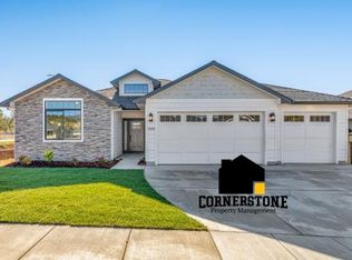 3888 Wyoming Ln, Medford, OR