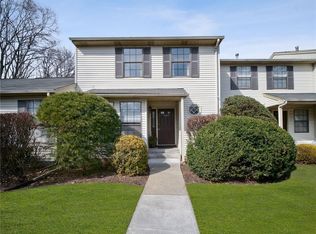 1402 Timber Oaks Rd #1402, Edison, NJ 08820