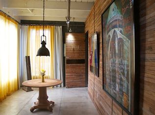 2001 Main St, Santa Monica, CA 90405