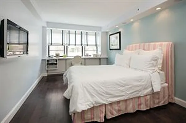Rented by Douglas Elliman | media 8
