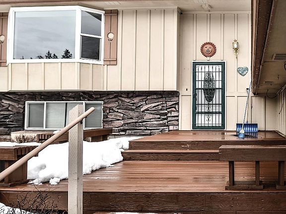 3rd image of 3304 E Pine Hill Dr