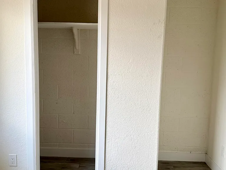1021 E Fillmore St — Photo 27