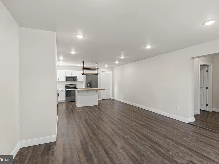 106 W Main Ave #4 — Photo 7
