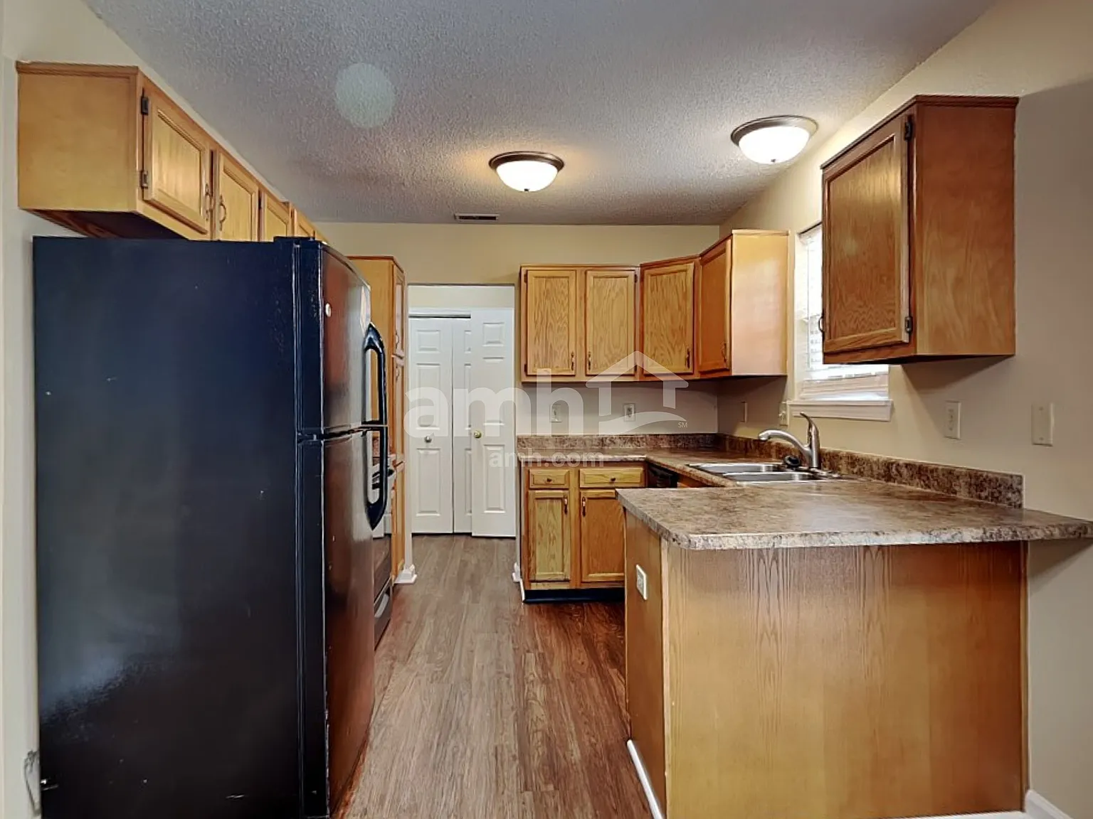 4 bed, 2.5 bath, 1776 sqft, $2,170 — Photo 4