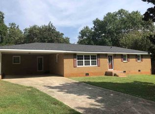 110 Skyview Dr, Spartanburg, SC 29303