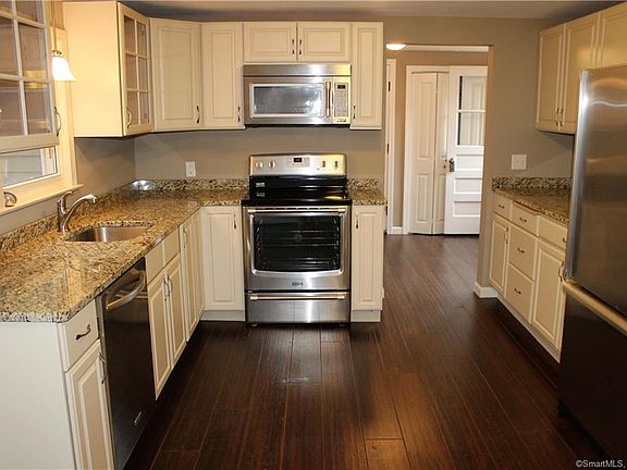 4th image of 55 Primrose Dr