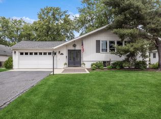 5704 Crestview Dr, Western Springs, IL
