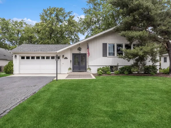 5704 Crestview Dr, Western Springs, IL 60558