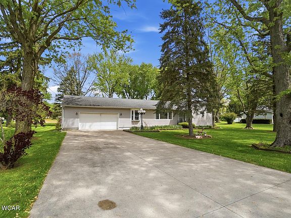 3rd image of 1376 Fetter Rd