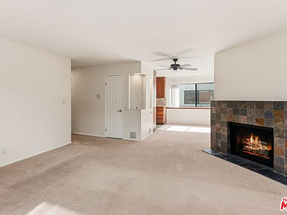5th image of 11643 Chandler Blvd APT 111