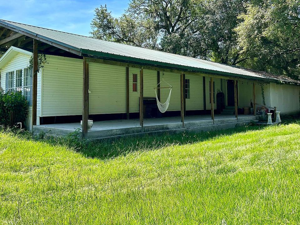 1st image of 288 SE Suzanne Way