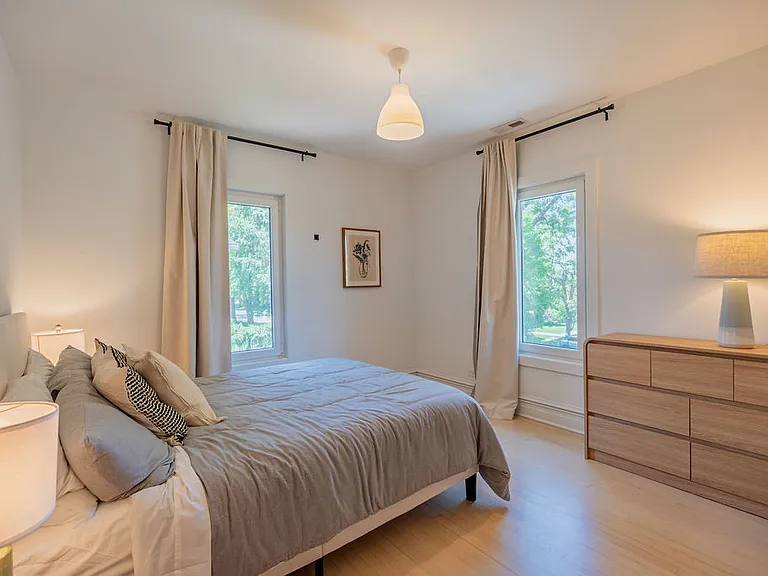 2227 N Nordica Ave — Photo 18