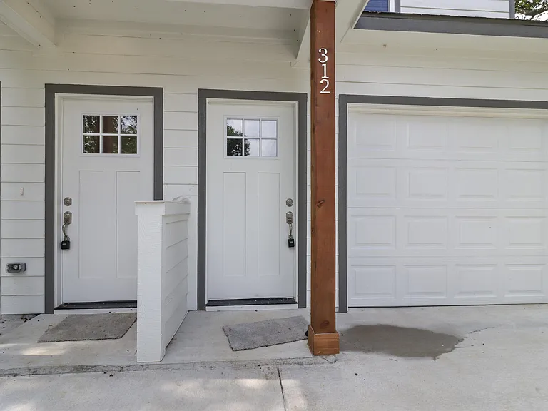 312 E Shepherd St #312 — Photo 2