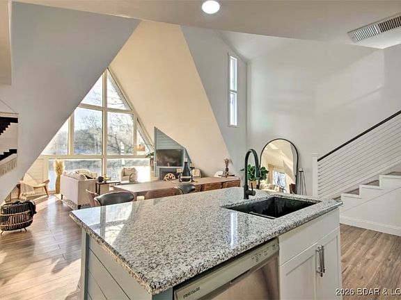 4th image of 507 Highline Rd