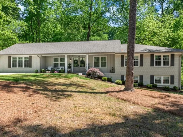 2489 Brookcliff Way NE, Atlanta, GA 30345