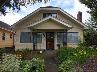 8061 21st Ave NW, Seattle, WA 98117