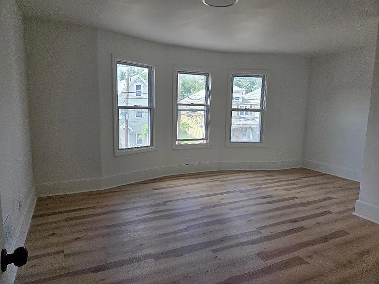 118 Regent St #118 — Photo 16
