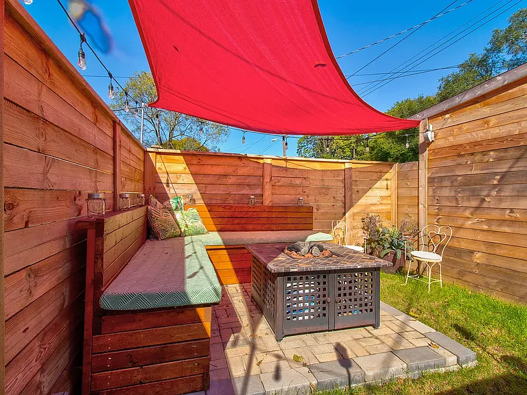 330 Bernard Ave — Photo 46
