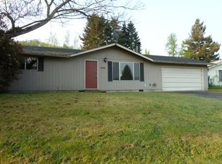 2280 La Canada Dr, Roseburg, OR