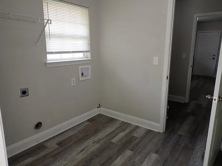 237 Cedar Mdw — Photo 21