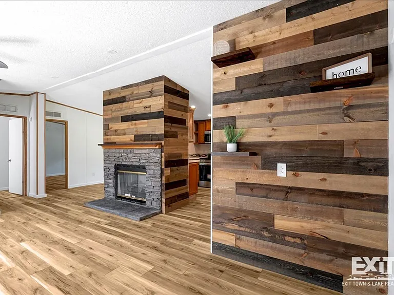 1289 Fleshood Ln — Photo 3