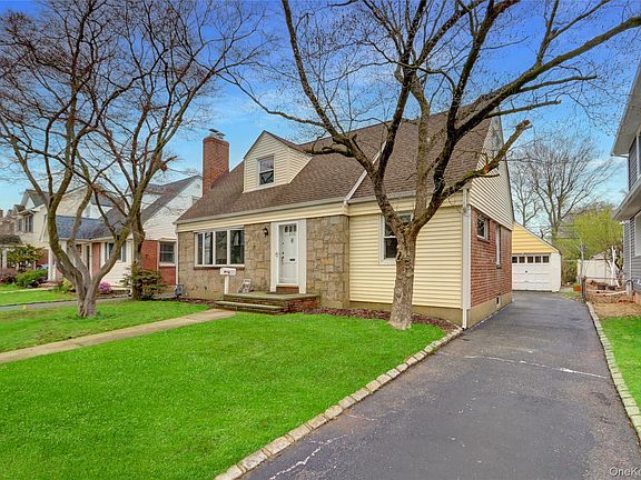 2nd image of 892 Bryant Avenue