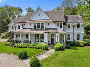 2 Tanglewood Trl, Darien, CT 06820