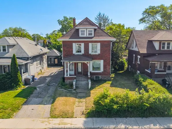 540 Campbell Ave, Windsor, ON N9B 2H4