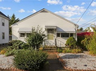 26 Webb St, Providence, RI 02908